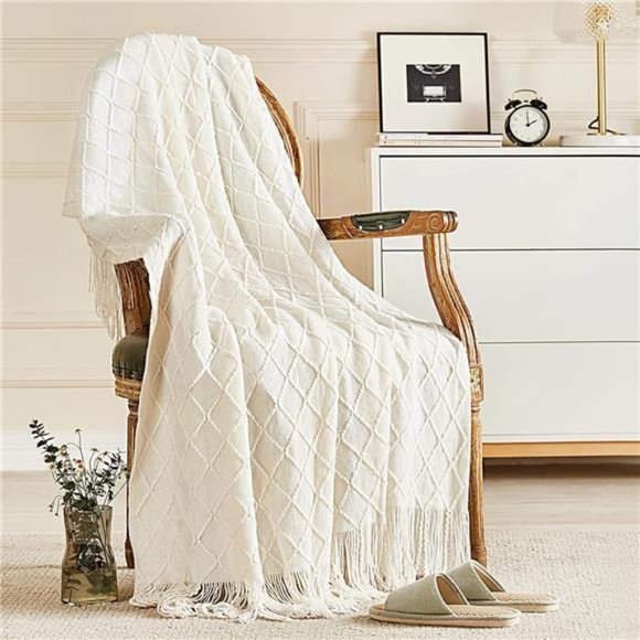 Knitted Throw Blankets for Couch and Bed, Soft Cozy Knit Blanket with Tassel - Picture 1 of 6